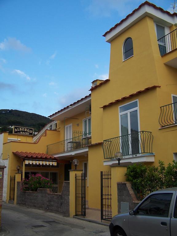 Albergo Macri Ísquia Exterior foto