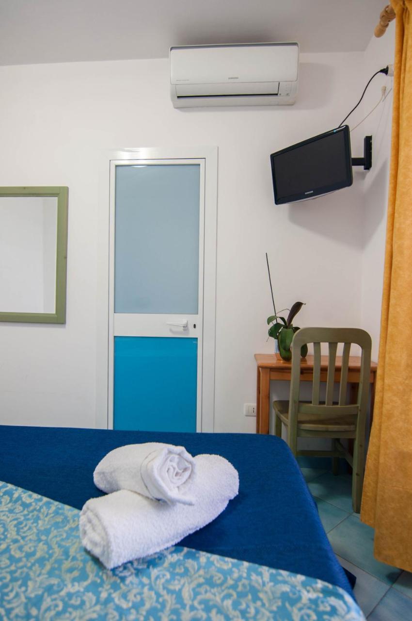 Albergo Macri Ísquia Exterior foto