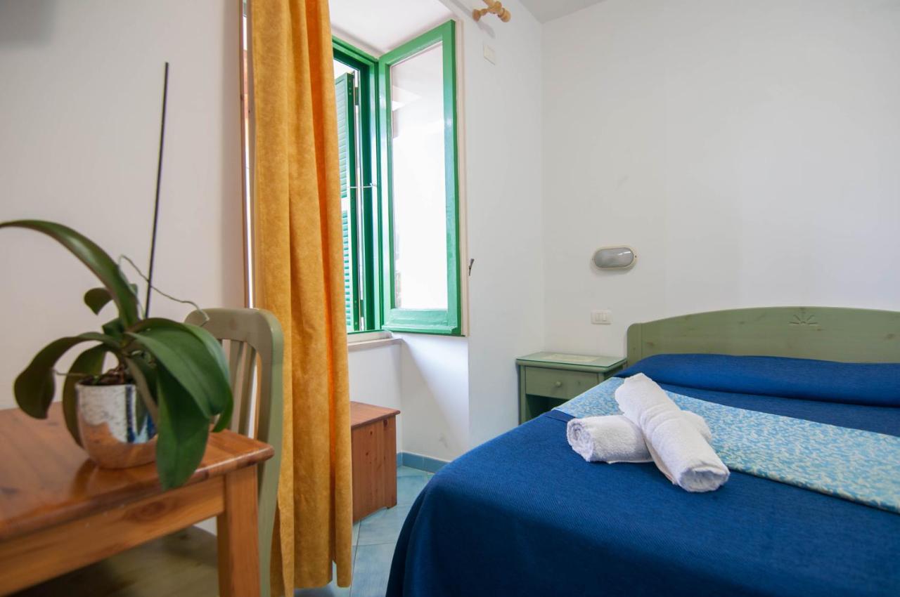 Albergo Macri Ísquia Exterior foto