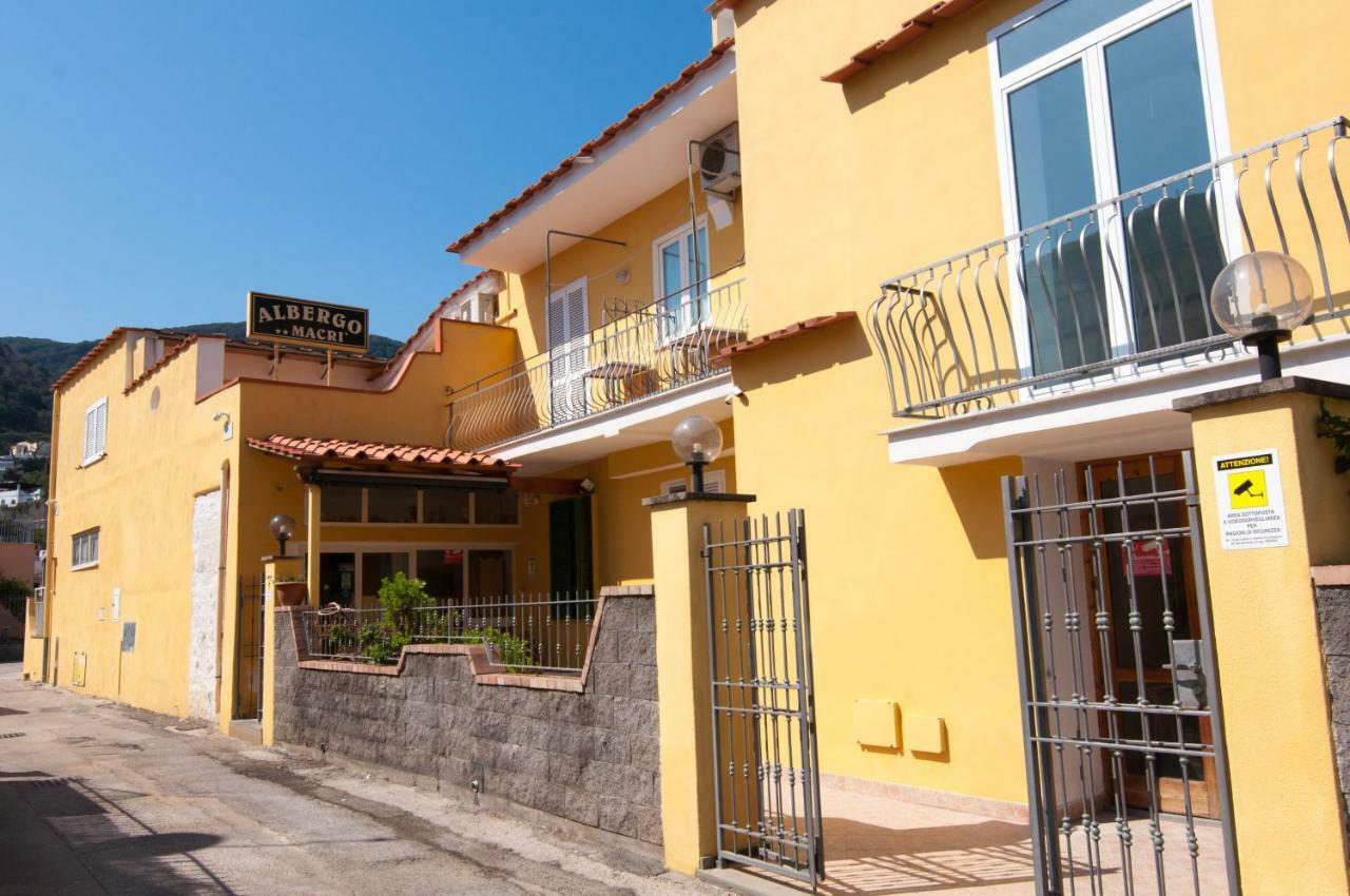 Albergo Macri Ísquia Exterior foto